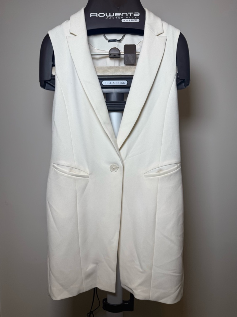 White house black market Rowen Cream Sleeveless Long Blazer Vest - Picture 3 of 13